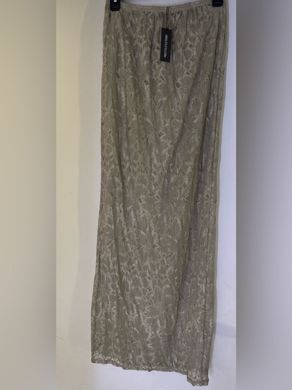 PrettyLittleThing Lace Maxi Skirt Floral Beige